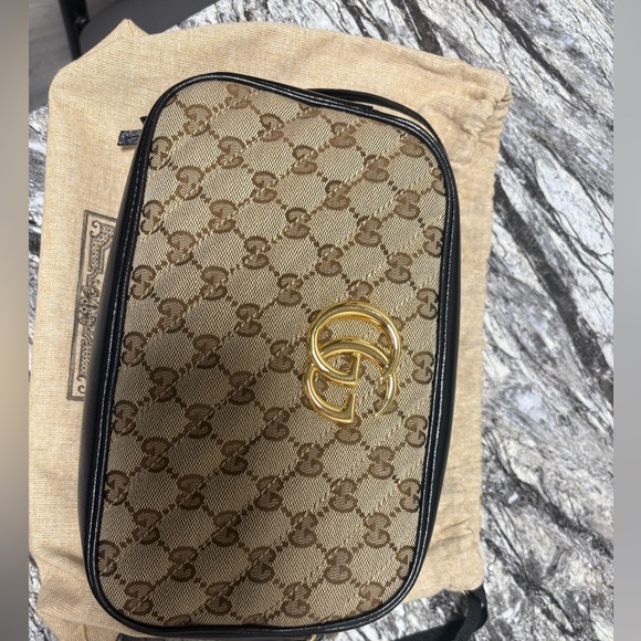 Gucci GG Marmont Crossbody - Picture 1 of 9